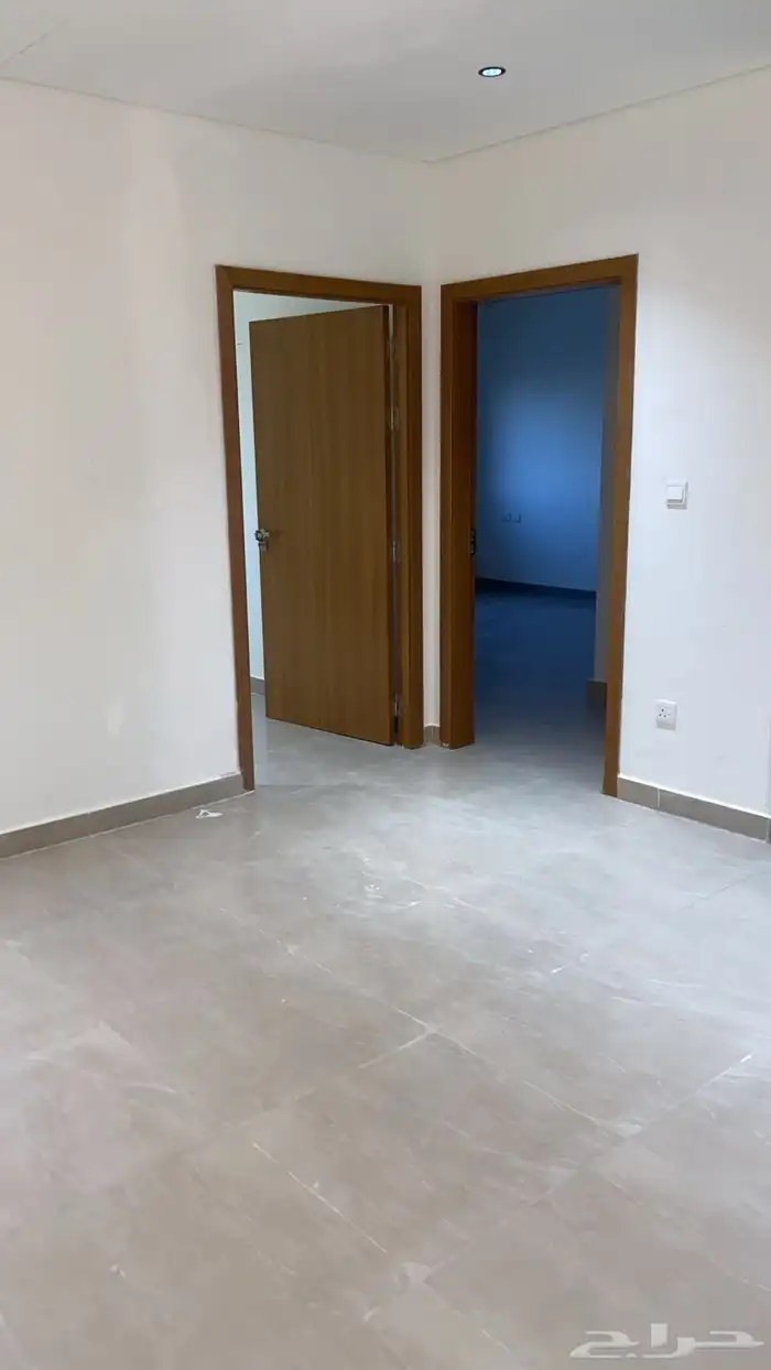 فيلا للإيجار ضاحية خزام حي المطار 4