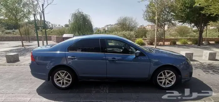 فورد فيوجن 2010 3