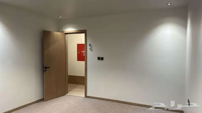 للايجار مكاتب جديدة مجهزة طريق انس بن مالك بجوار محطة المترو 3