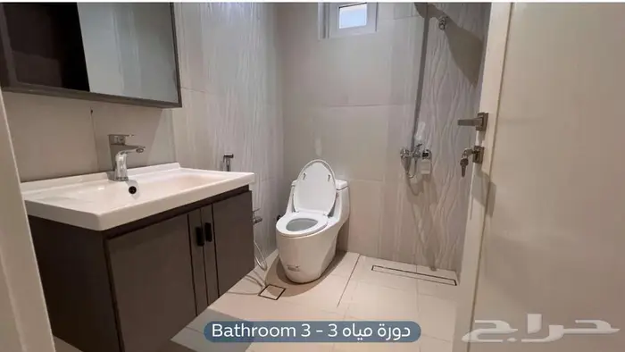 دور ارضي للإيجار   حي النرجس 15