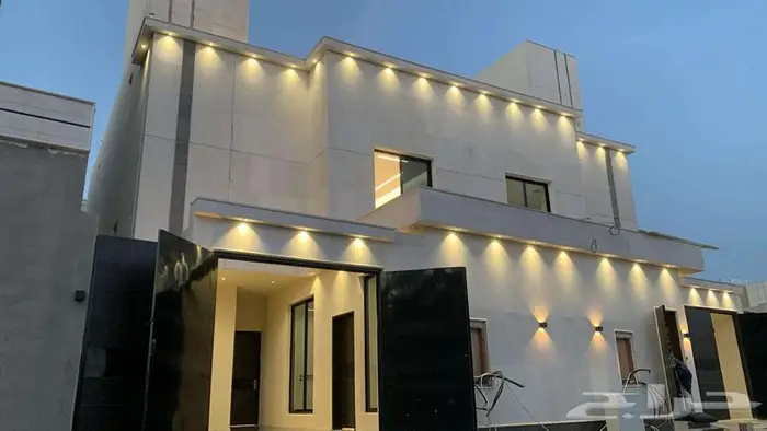 تاون هاوس مميز للبيع   الجنادرية 0