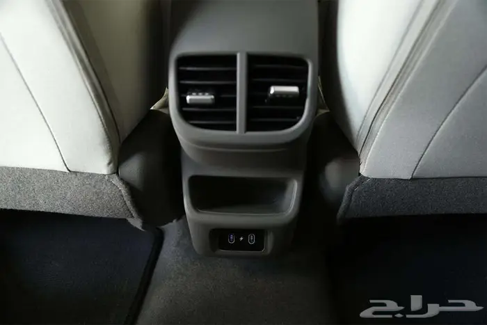 هيونداي اكسنت 2026 متوفرة الآن لدى صالح للسيارات 19