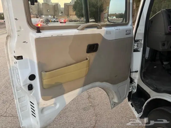 للبيع ميتسوبيشي باص فوزو روزا ديزل 2020 8