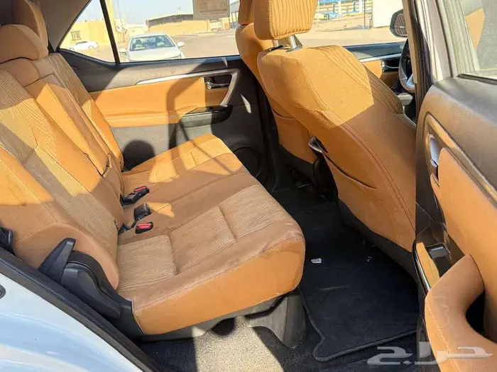 تويوتا فورتشنر VX1 دبل بنزين موديل 2023 ممشى 47000 9