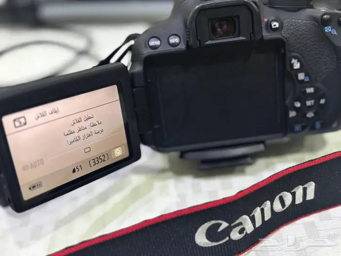 كاميرا كانون D700 مع طابعة صور كانون 1