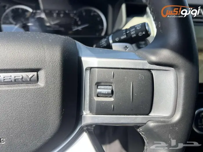 2023 لاند روفر ديسكفري S 10