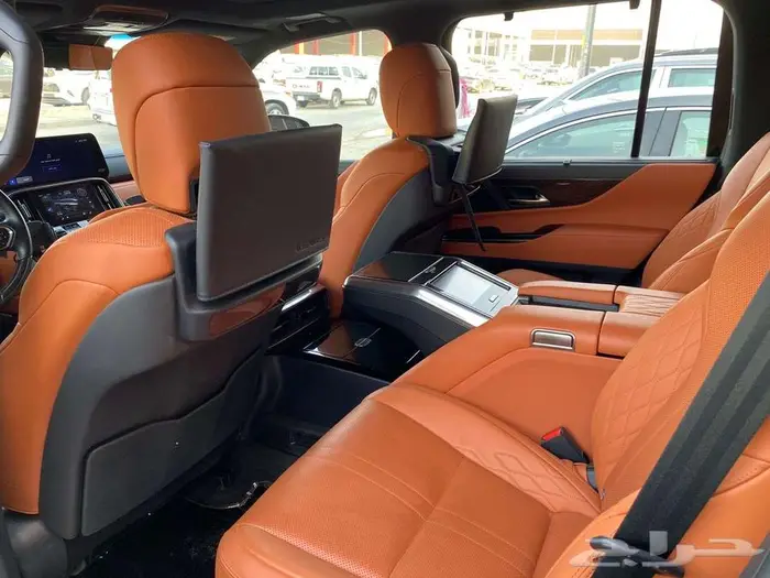 الاختيار الاول لصفوة القادة .. لكزس VIP LX600 بدي وكاله 7