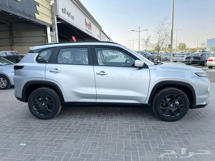 تويوتا اوربان كروز 2026- ستاندر - وفل كامل - عروض الاقساط 9