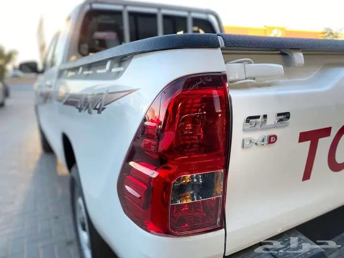 هايلكس GL2- سلق - 2025 - قير عادي - عروض الاقساط 5