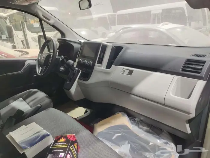 تويوتا هايس بضاعه سقف عالي ديزل اوتوماتيك 2025 بطاقه 7