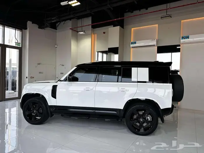 Defender P400 X-Dynamic - 2025 - 11.000KM 1