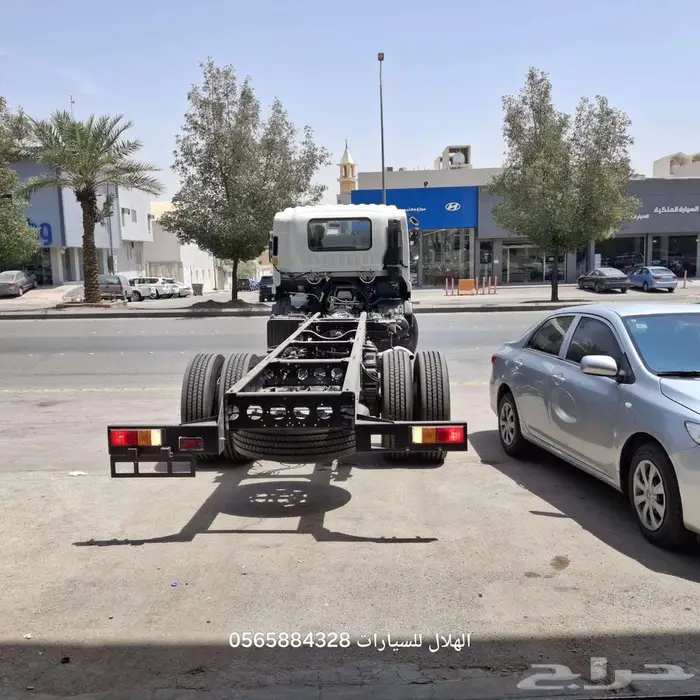 دينا ايسوزو 13 طن وزن اجمالي 18 طن (2025 -2024) 11