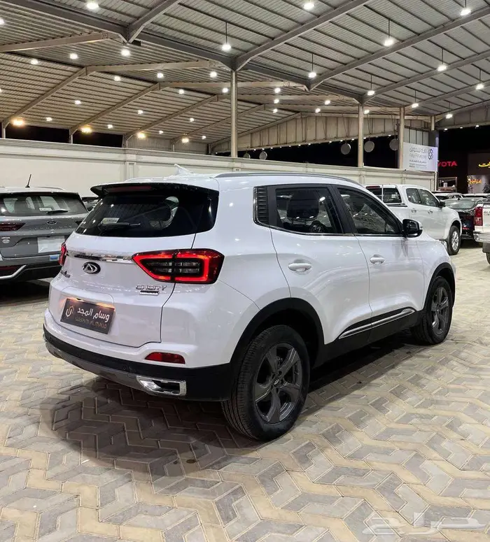 عرض خاص شيري تيجو 4 برو لاكجيري 1.5 موديل 2023 بطاقه جمركه 4