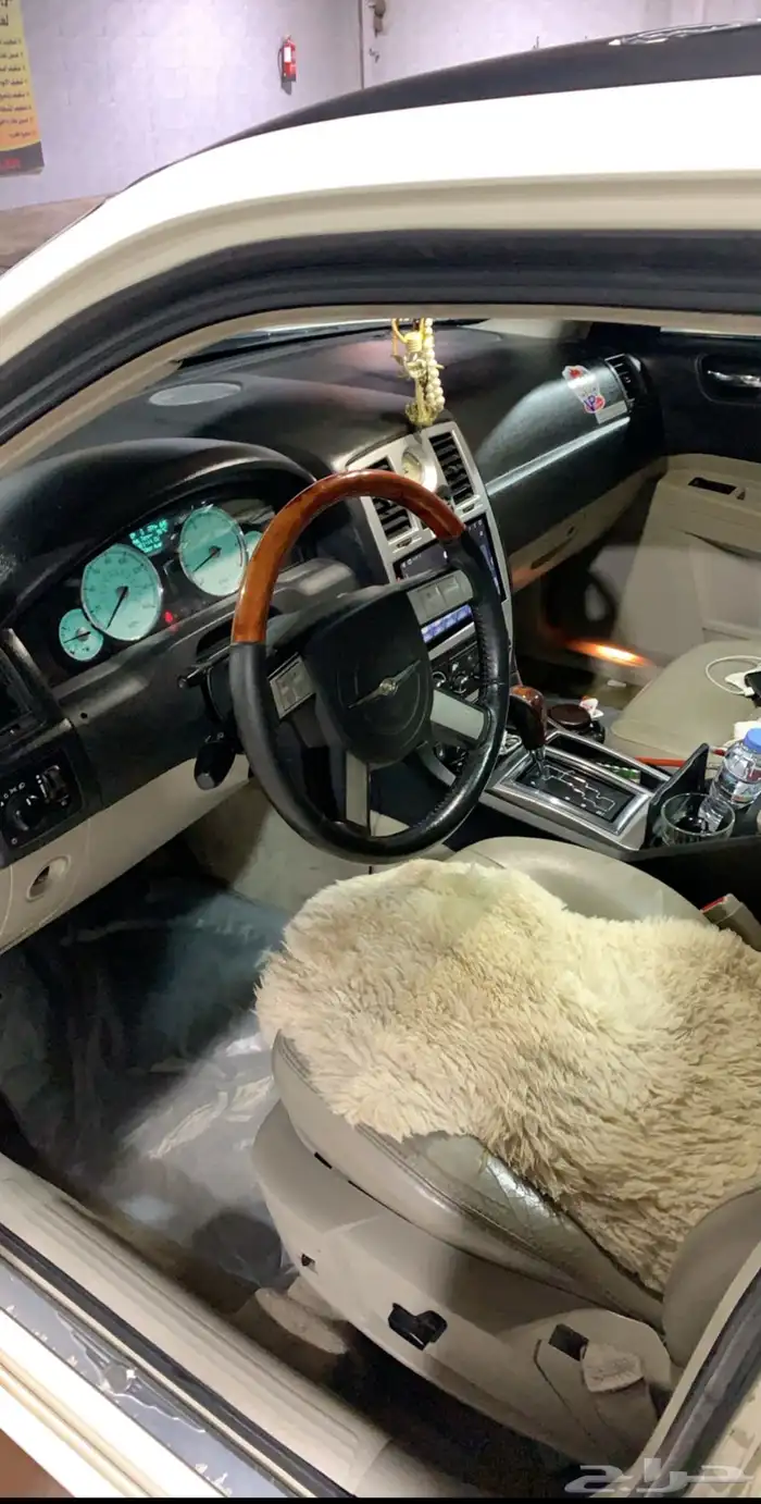 كرايسلر C300 فل كامل 6