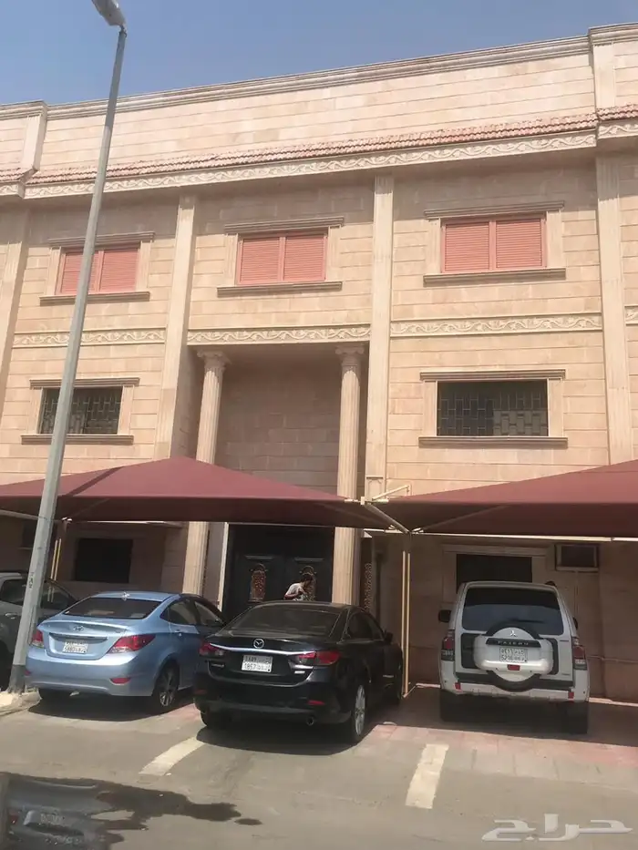 عمارة للبيع في حي النزهه مساحة 750 0