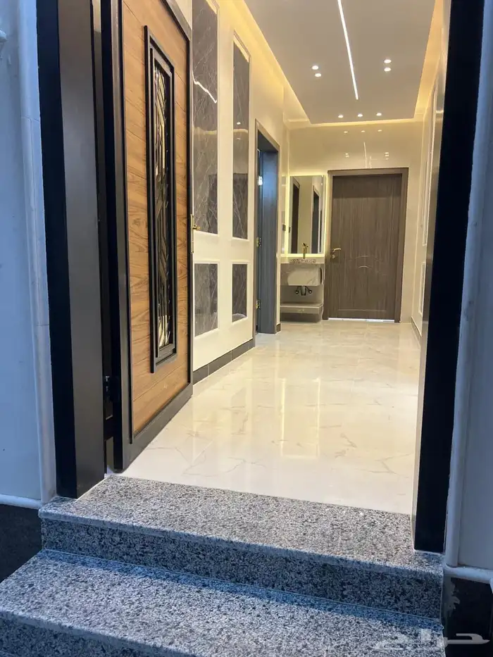 عنوان الاعلان شقق تمليك مع ملاحقها حي الجامعه vip 11