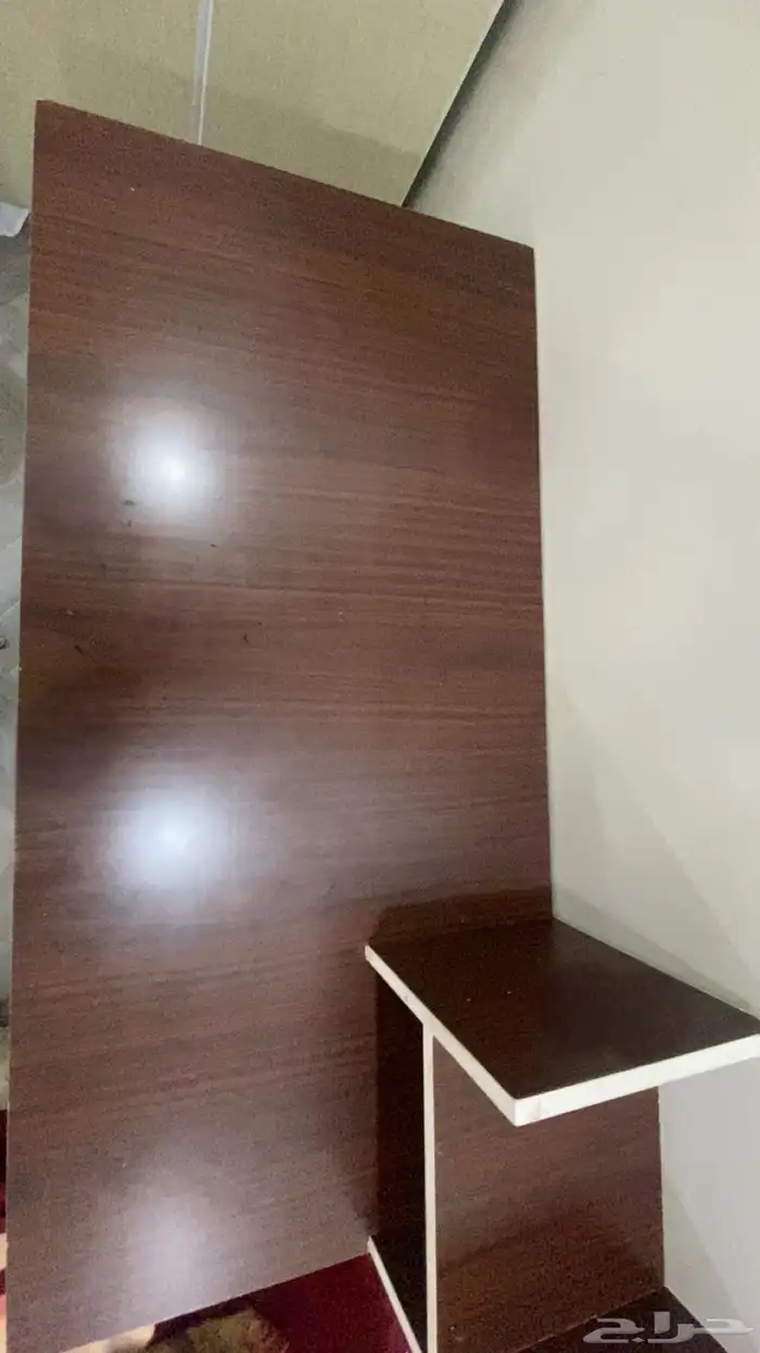 مكتب ينفع يصير سيت أب او تسريحه او مكتب دراسه 0