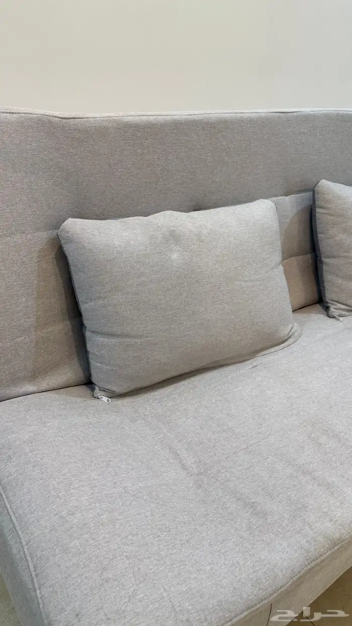 كنبه تقدر تحولها إلى السرير مع مخدتين الطول 195 و العرض 115 2