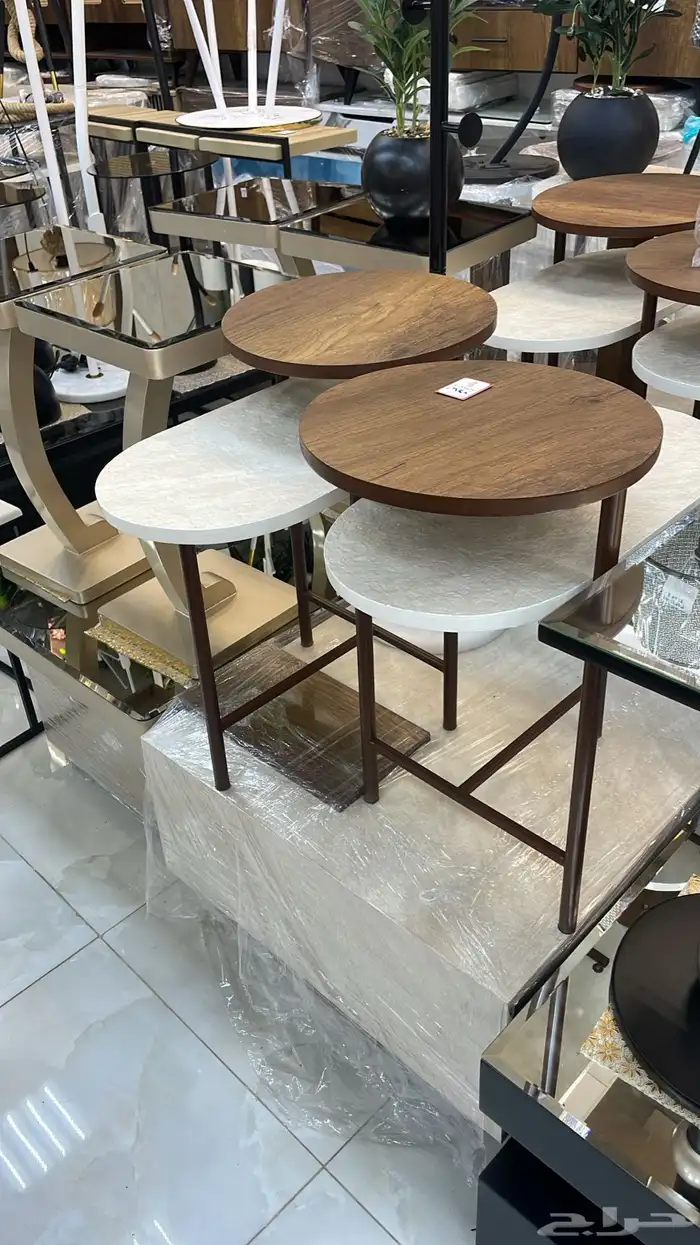 طاولات الهبة 48