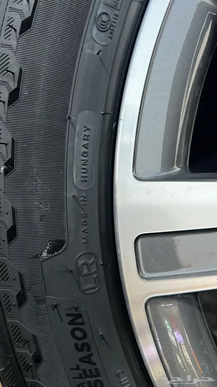 جنوط رنج روفر اصلي وكاله معى كفرات ميشلان مقاس 22موديل2024 3