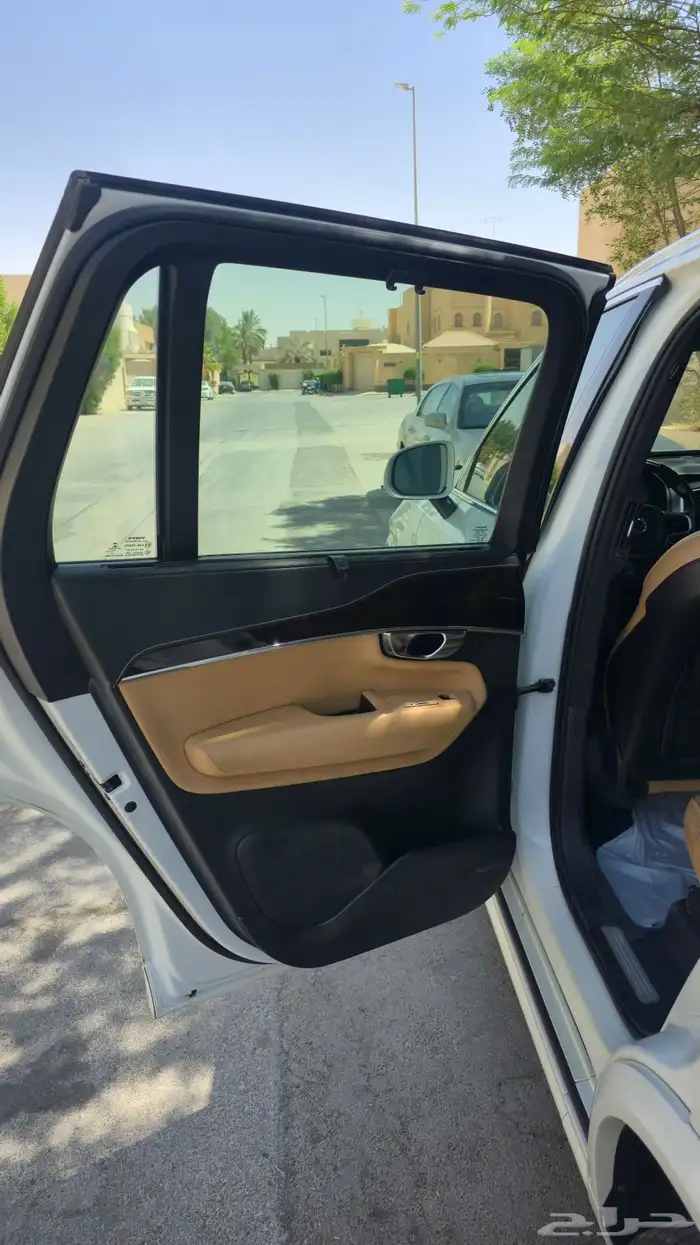 فولفو XC90 - موديل 2019 12