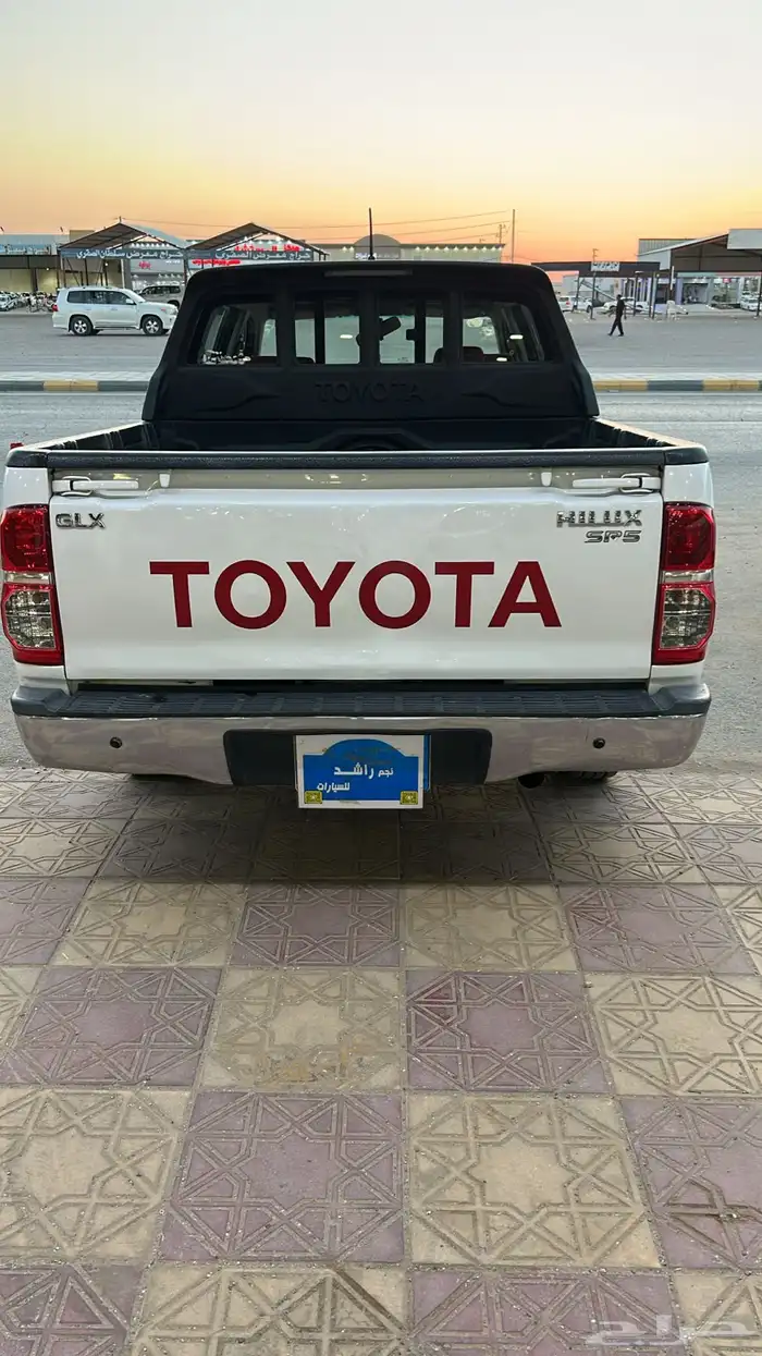 هايلكس 2013 فل كامل عبداللطيف جميل 10