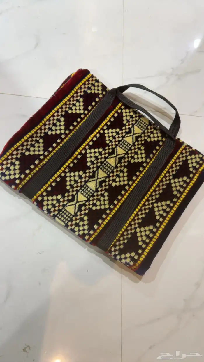 شنط مدرسيه سجاد بيع جمله ومفارز 1