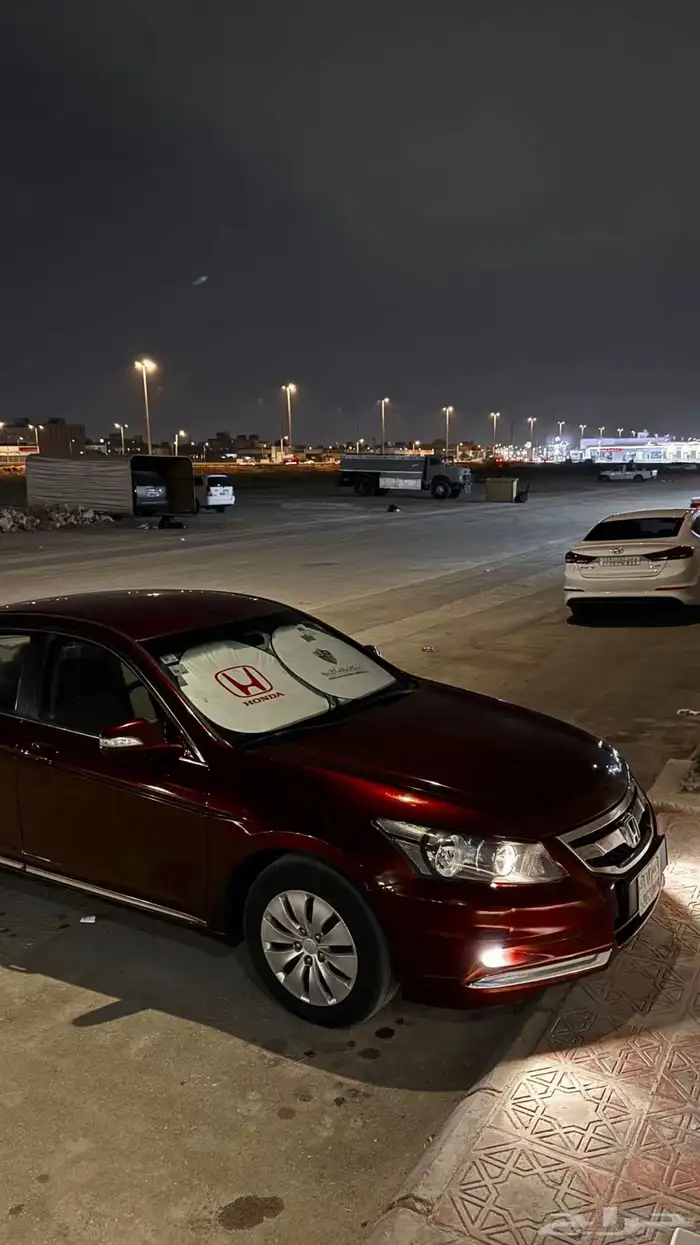 مطلوب اكورد 2012-2011 استاندر ليمتد لون عنابي 1