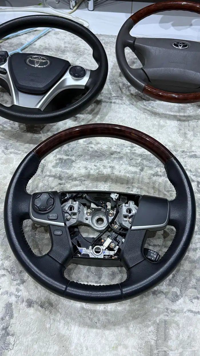 مسجل يارس او كامري 2012-2015 طارات 17