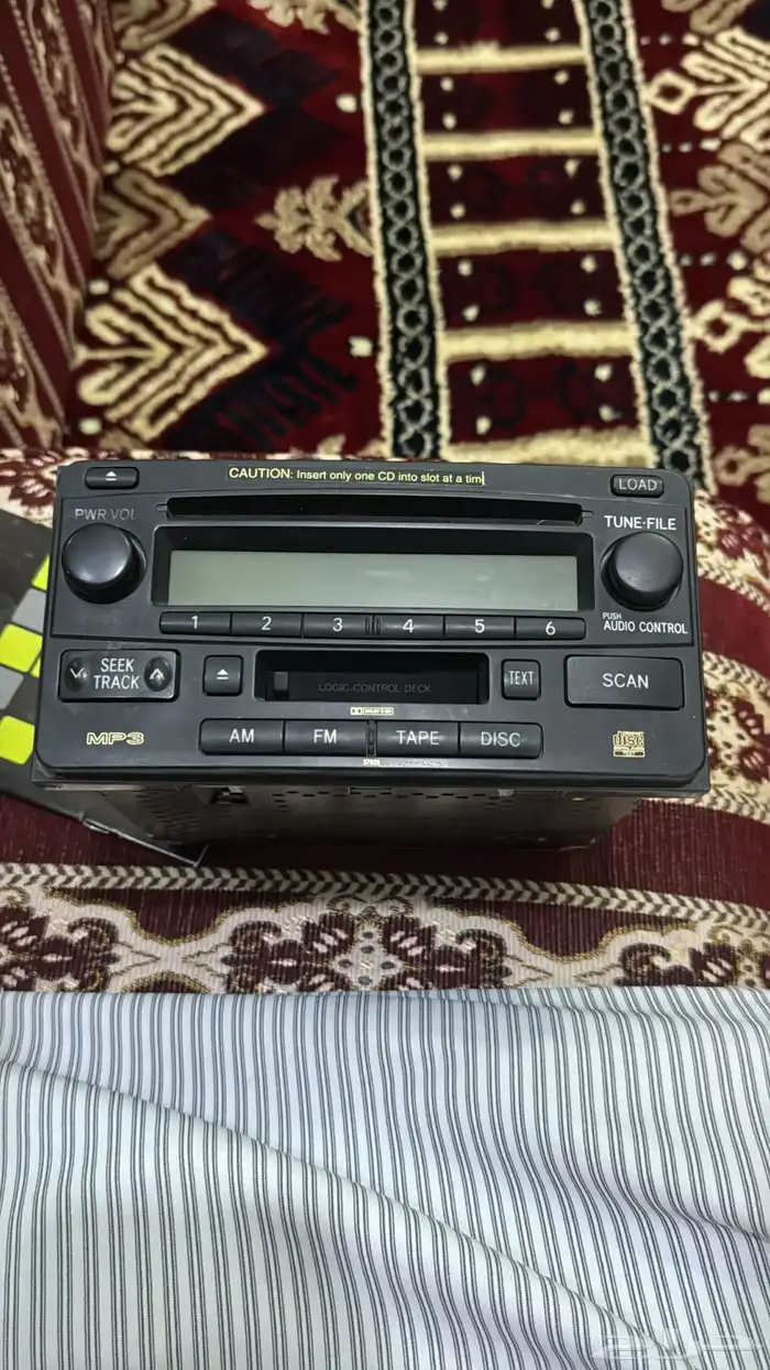 مسجل لاند كلوزر من2008 الى2015 ويركب لجميع السيارات 0