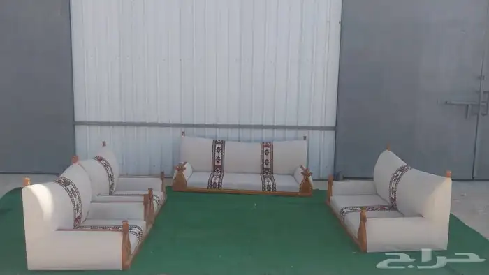جلسات خارجبة وداخلية خشب رسمية للبيع 2