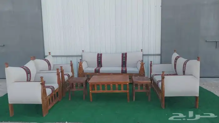 جلسات خارجبة وداخلية خشب رسمية للبيع 1