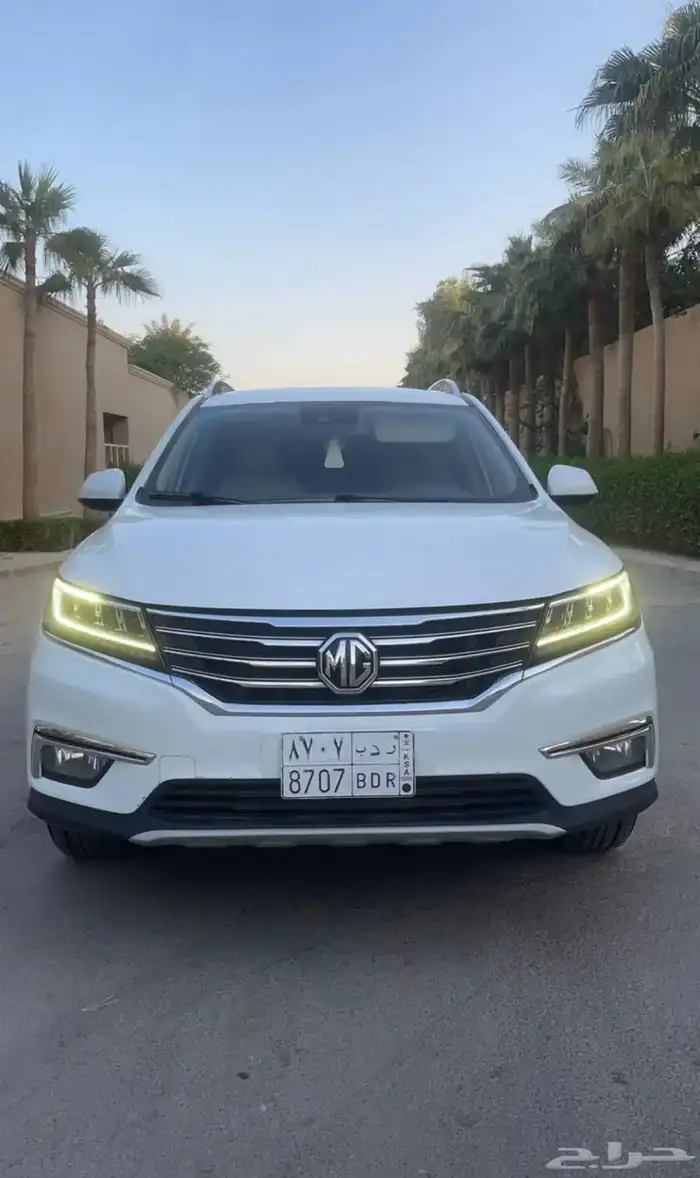 ام جي RX5 1