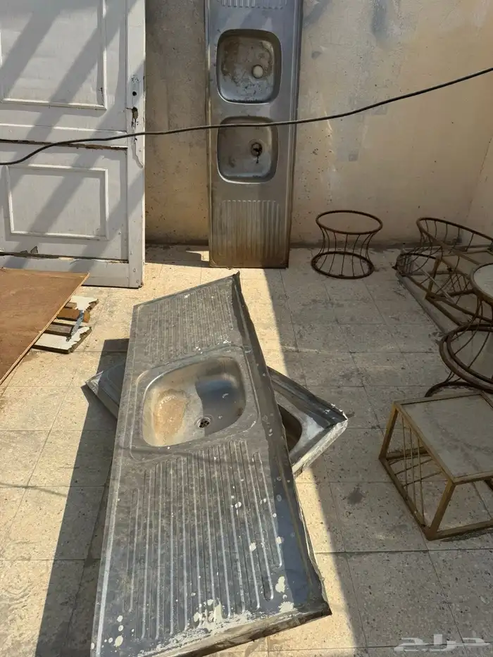 طاولات ومغاسل 0