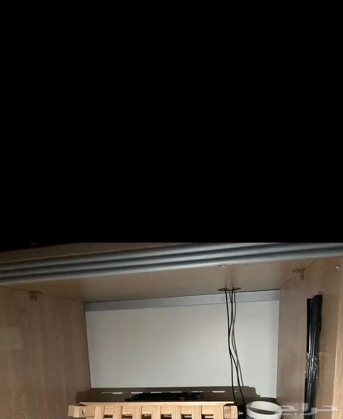 مكتب او طاوله للبيع 2