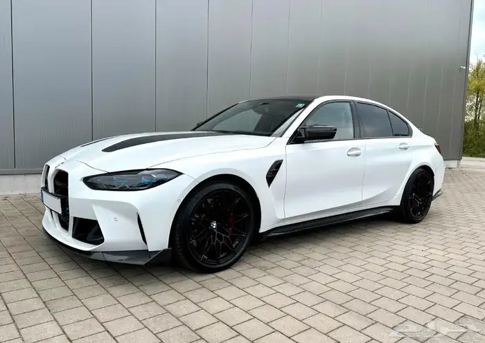 BMW M3 CS 2023 3