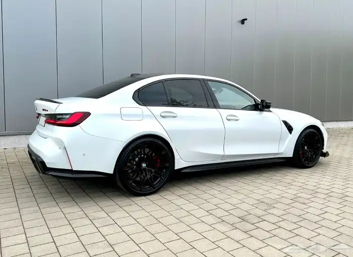 BMW M3 CS 2023 4