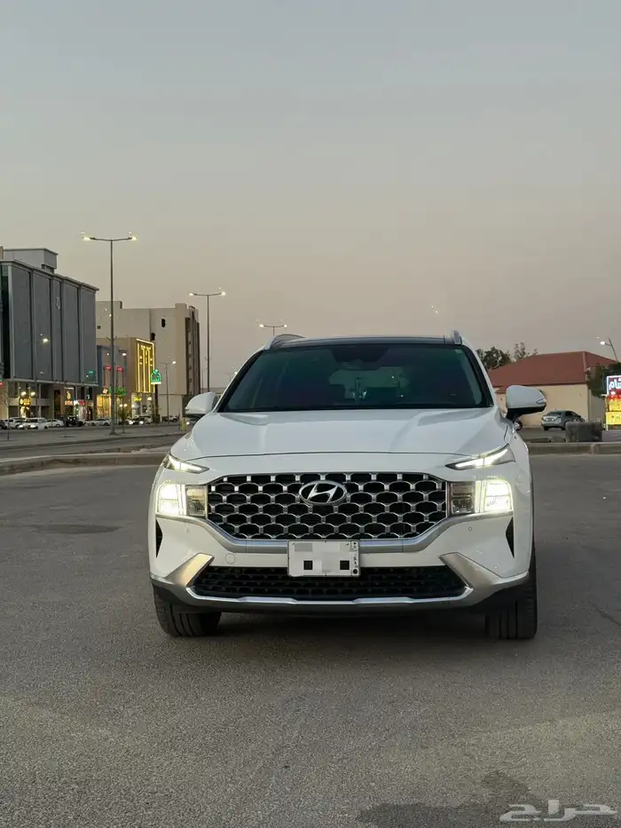 حراج السيارات   هيوانداي سنتافي 2023 8