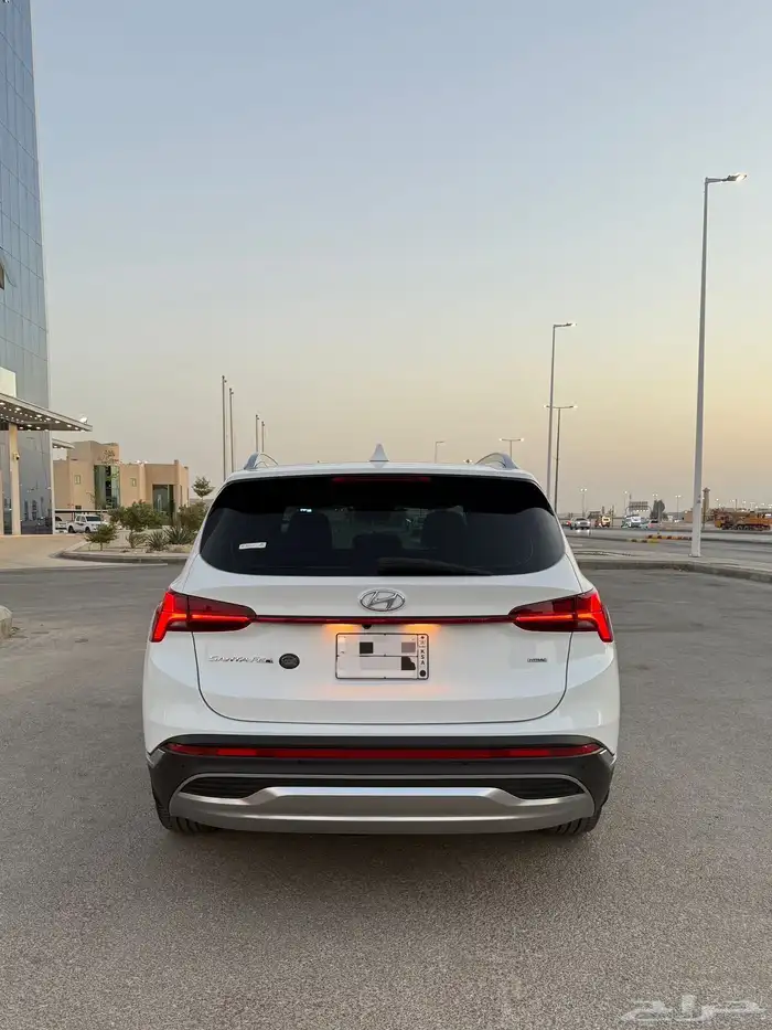 حراج السيارات   هيوانداي سنتافي 2023 4