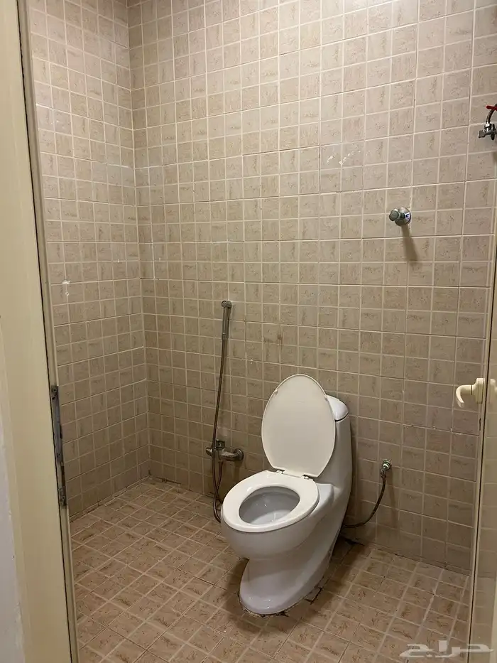 للإيجار شقة في فله الرياض حي العقيق 54.000 5