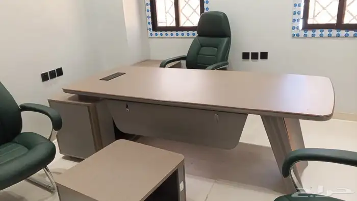 مكاتب دولاب خشب دولاب حديد. 43