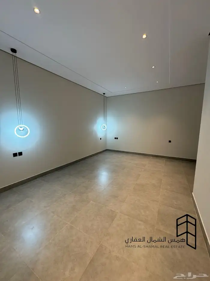 للبيع فيلا روف علوي حي الصفا 6