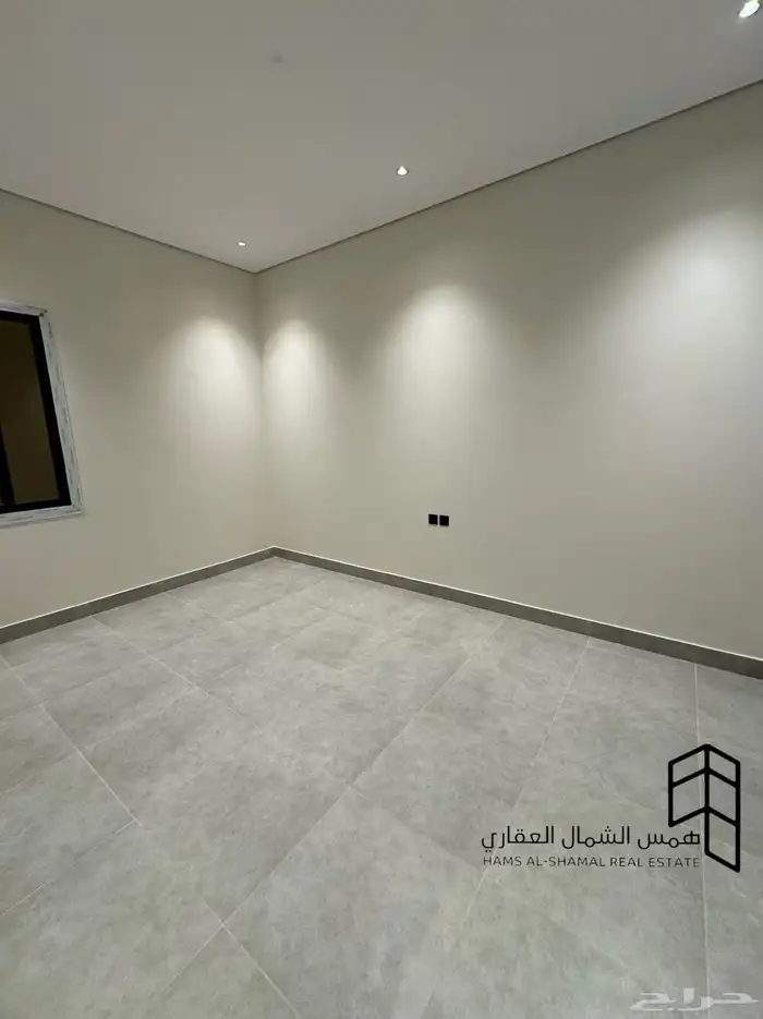 للبيع فيلا روف علوي حي الصفا 7