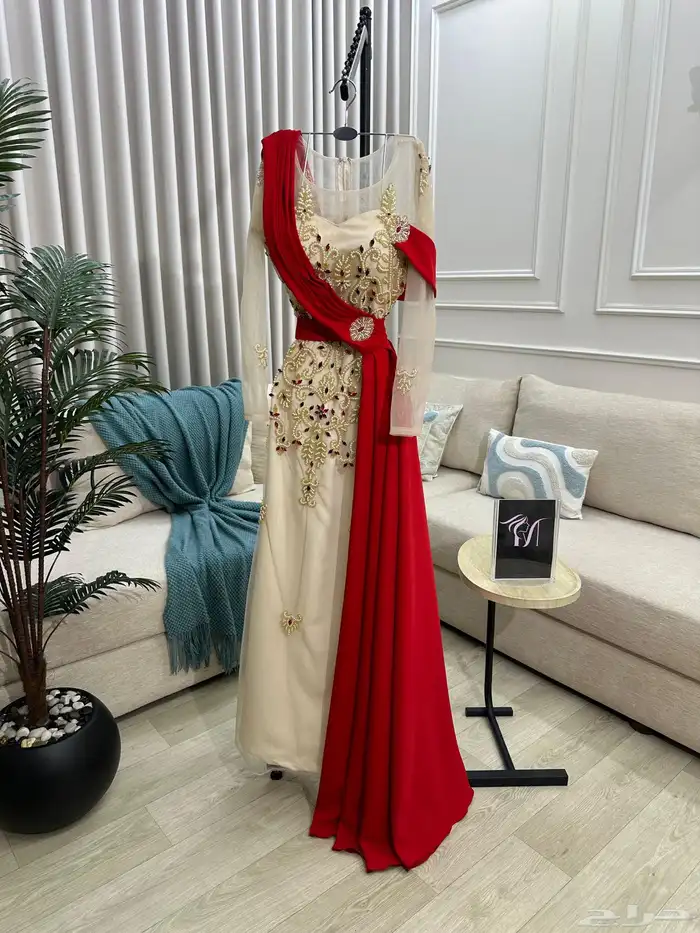 فساتين 19