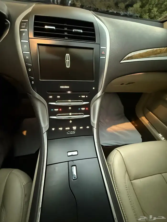 ليكون MKZ 2015 13