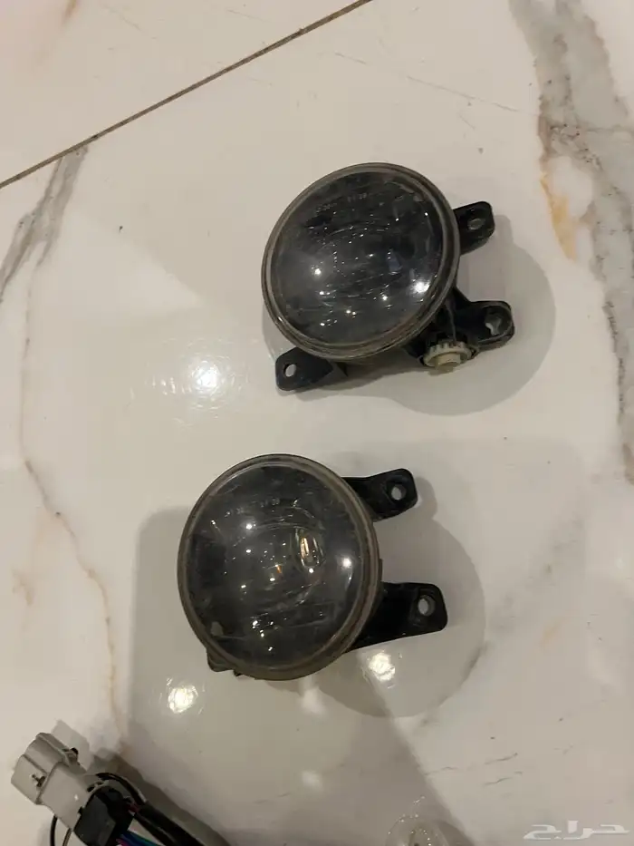 اسطب وكشافات ايسوزو 202e 2