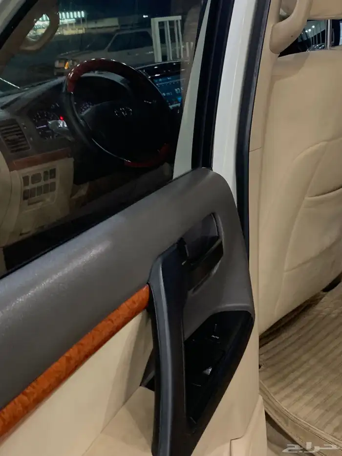 تويوتا لاندكروزر جي اكس ار 2013 فل كامل 8v 8