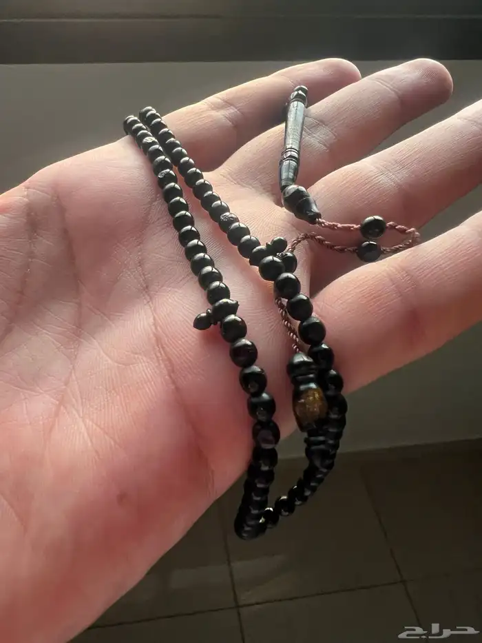 100 خرزه سبحة مرجان يسر اسود ذهبي احمر مميزة 0
