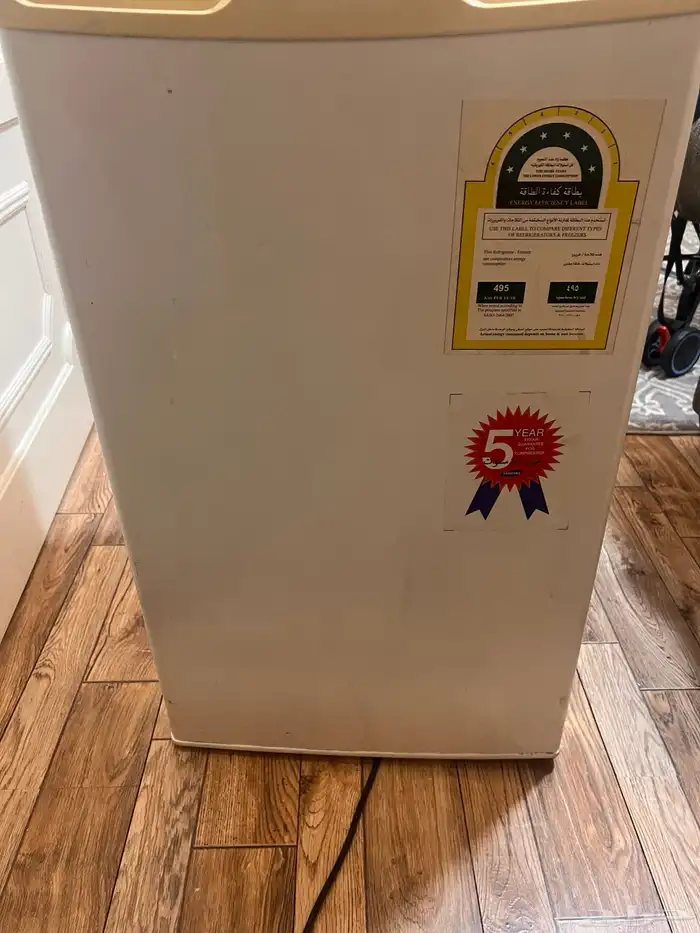 عربة اطفال وثلاجة صغيرة للبيع 4