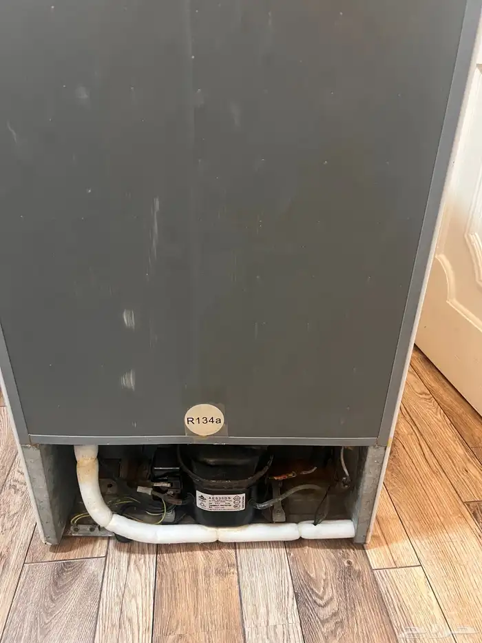 عربة اطفال وثلاجة صغيرة للبيع 5